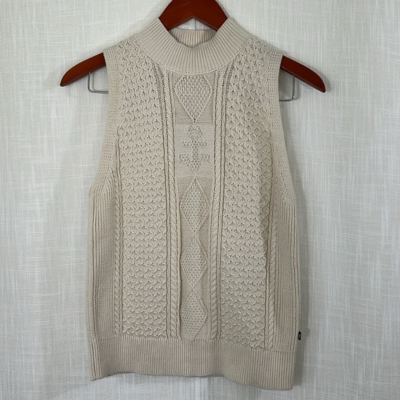 Nautica Jeans NWT Cream Cable Knit Sweater Vest Size S - Picture 9 of 11